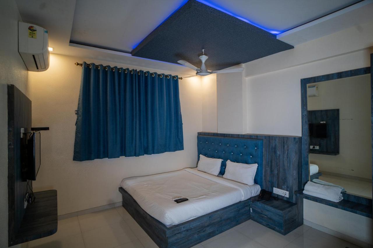 Hotel Mari Aai Residency Navi Mumbai Exterior photo