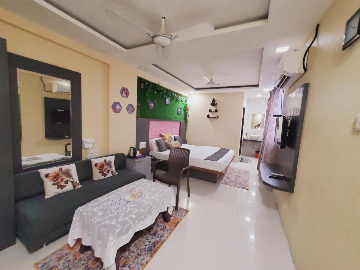 Hotel Mari Aai Residency Navi Mumbai Exterior photo